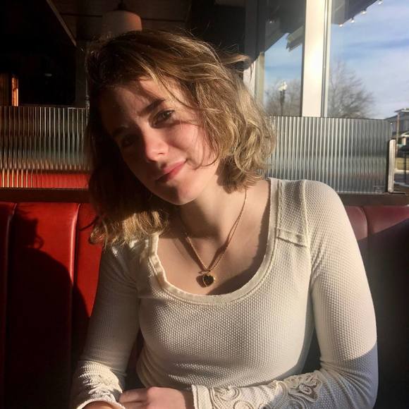 Meet your Posher, Sophia - Picture 1 of 1